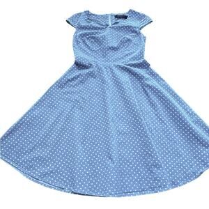 Dress Tells Size XS